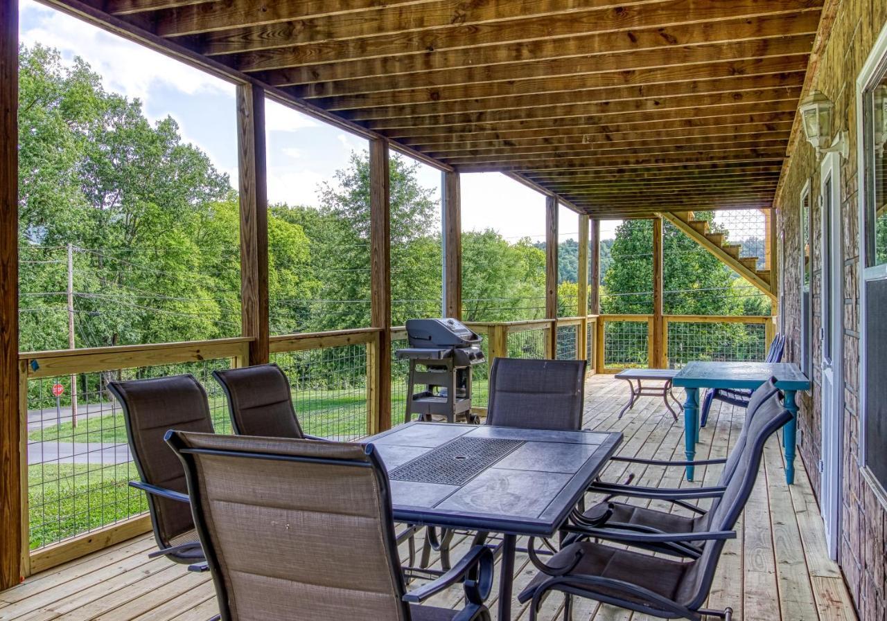 Fun & Games By Honeybearcabins 2Br/1Ba Sleeps 7 Sevierville Exterior foto